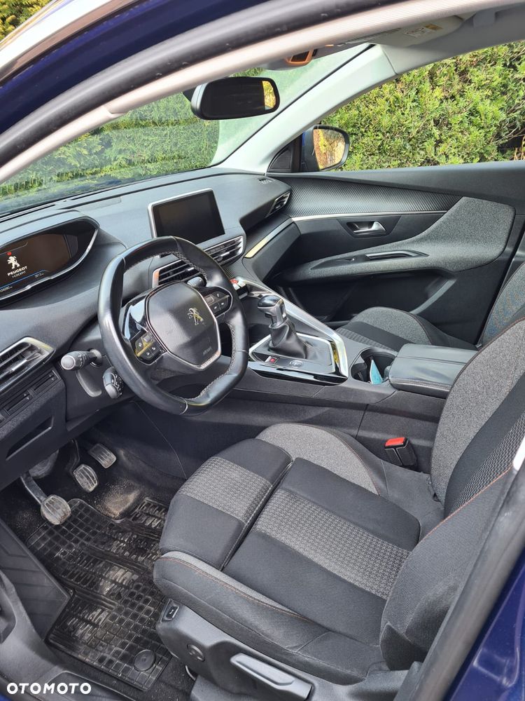 Peugeot 3008 1.2 PureTech Active - 11