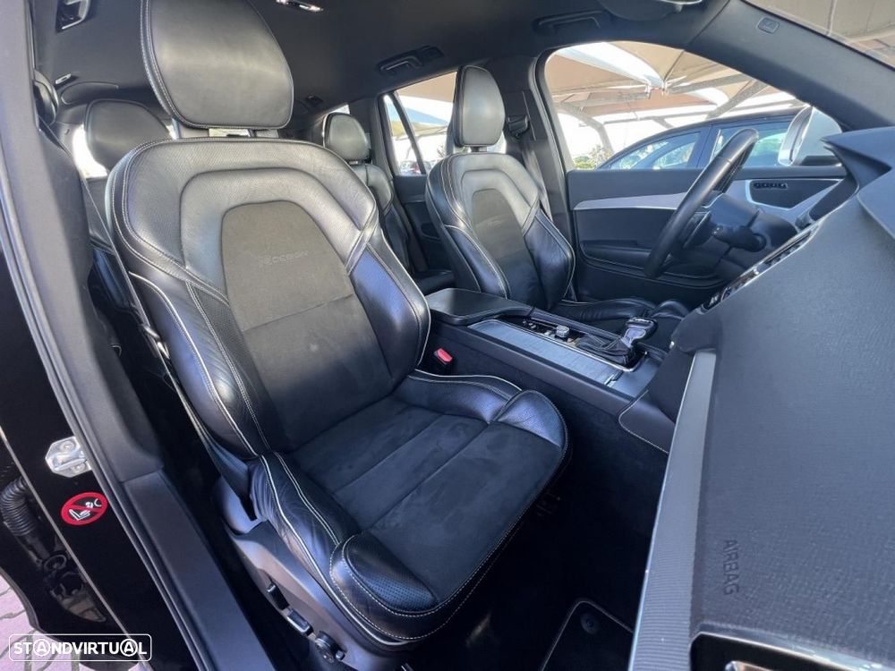 Volvo XC 90 2.0 D4 R-Design - 24