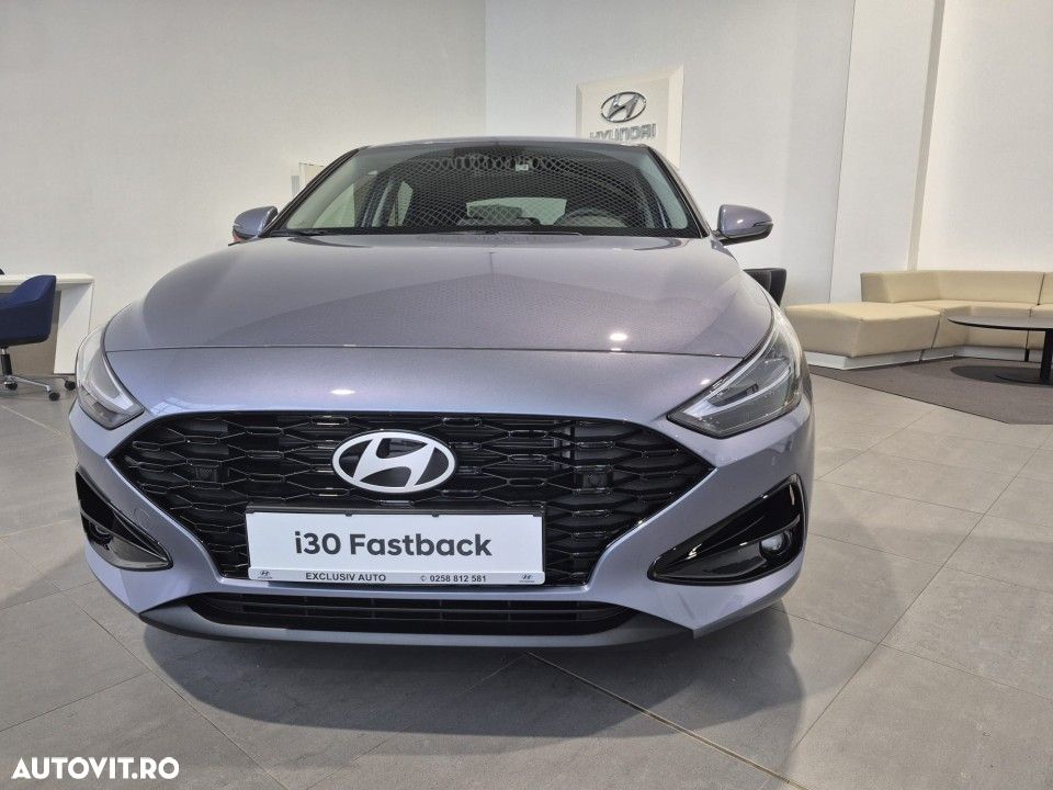 Hyundai i30 Fastback 1.5 T-GDI 140CP 7DCT MHEV Highway - 2
