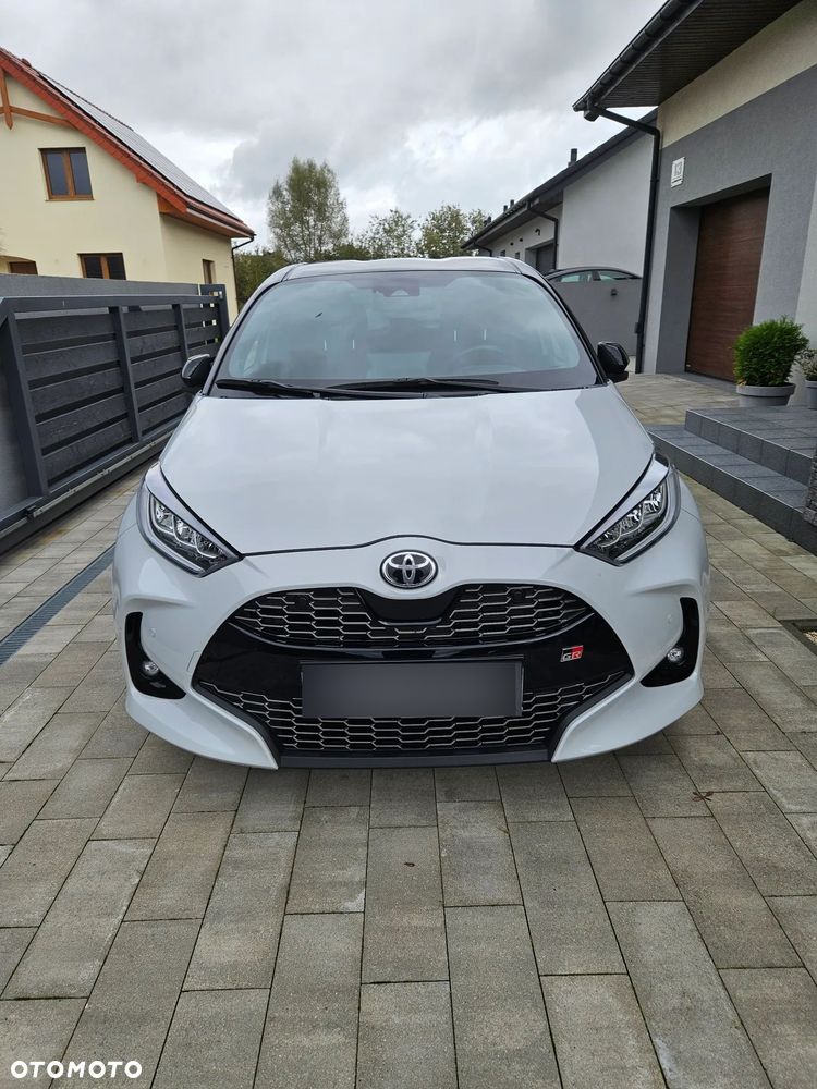Toyota Yaris 1.5 Comfort - 1