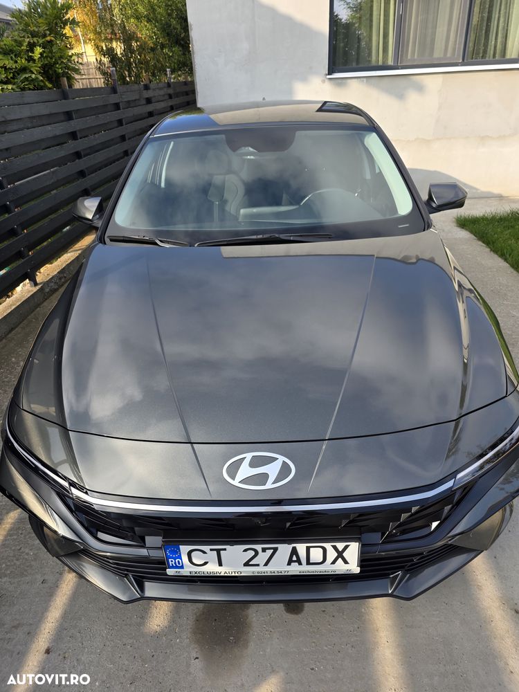 Hyundai Elantra 1.6 l 123 CP CVT Exclusive Navi - 8