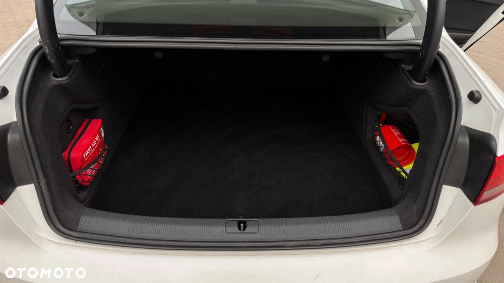 Audi A4 Limousine 2.0 TDI Design S tronic - 22