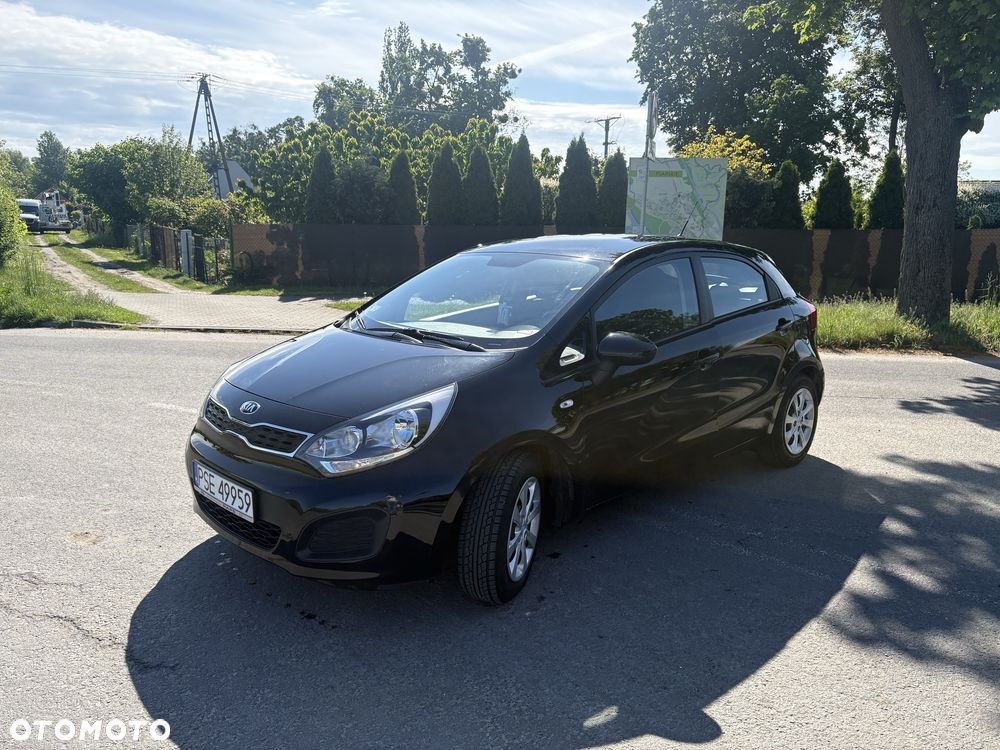 Kia Rio - 1
