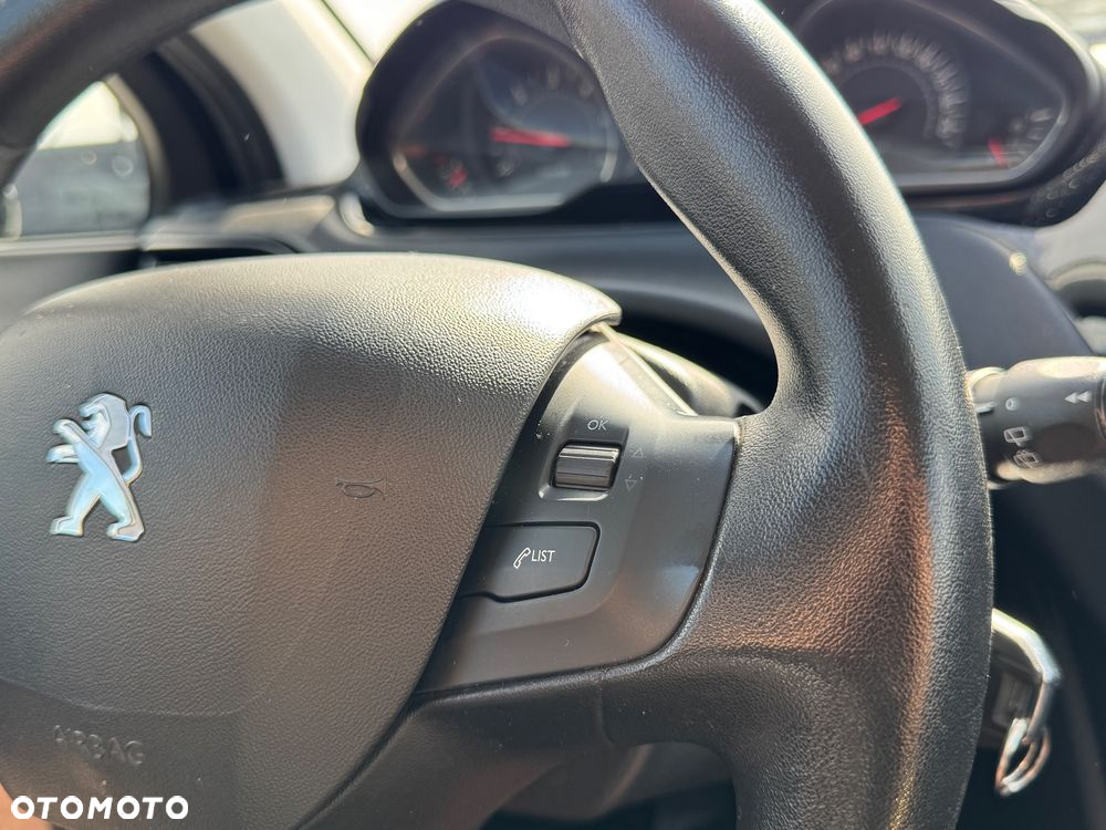 Peugeot 208 1.6 e-HDi Active STT - 19