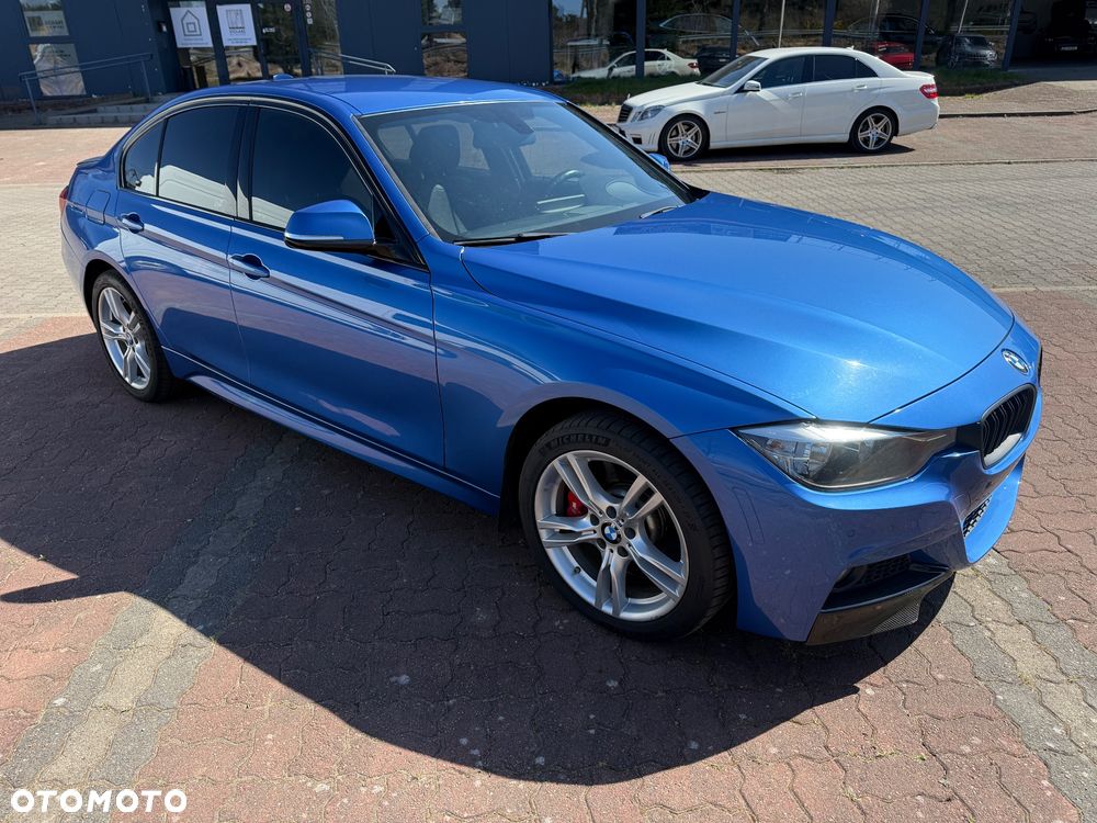 BMW Seria 3 330i GPF xDrive M Sport Shadow sport - 9