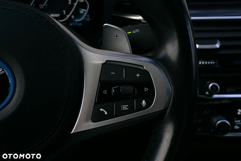 BMW Seria 5 545e xDrive M Sport sport - 24