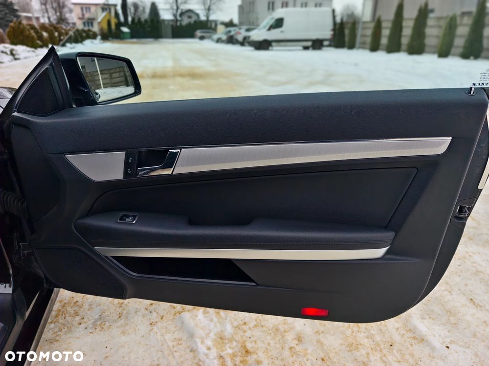 Mercedes-Benz Klasa E - 16