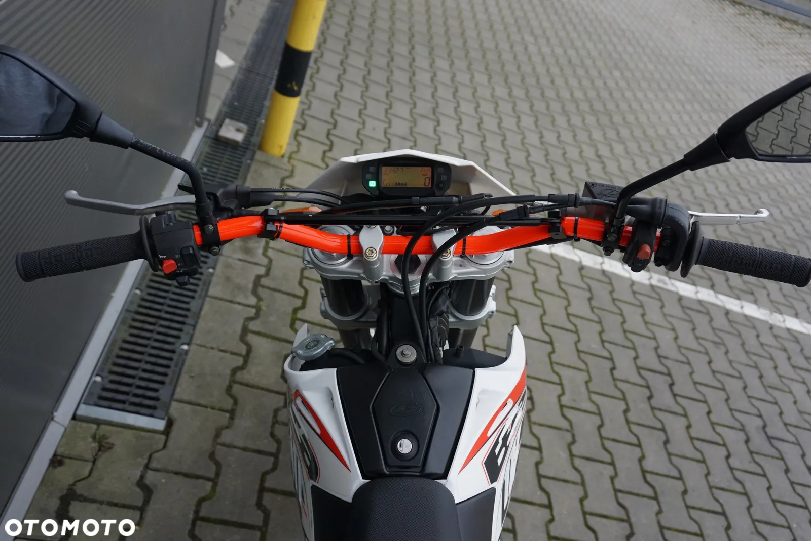 Beta RR - 21