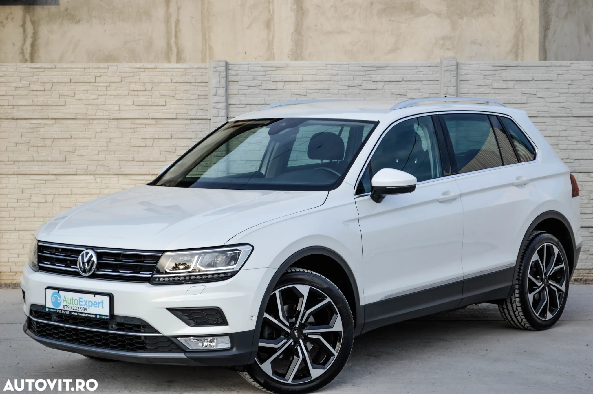 Volkswagen Tiguan 2.0 TDI 4Mot DSG Highline - 10