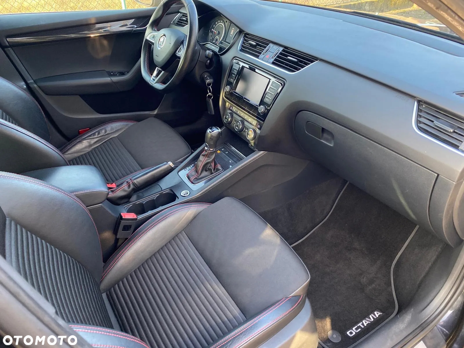 Skoda Octavia 2.0 TDI RS DSG - 7