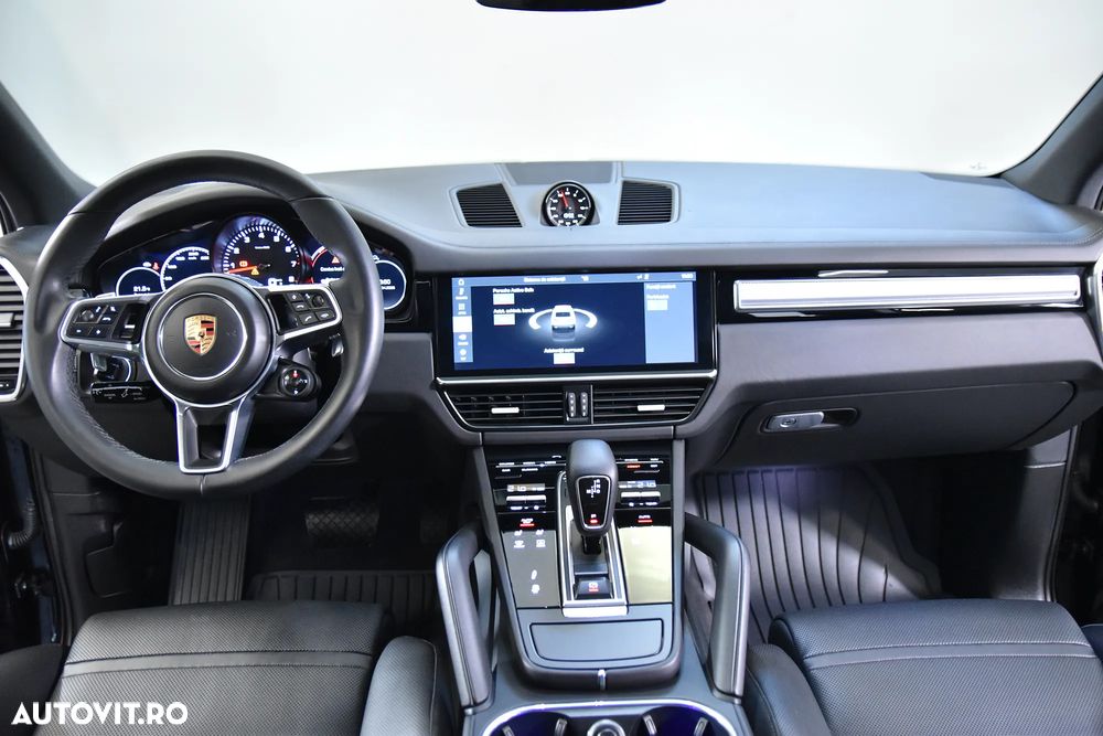 Porsche Cayenne - 9
