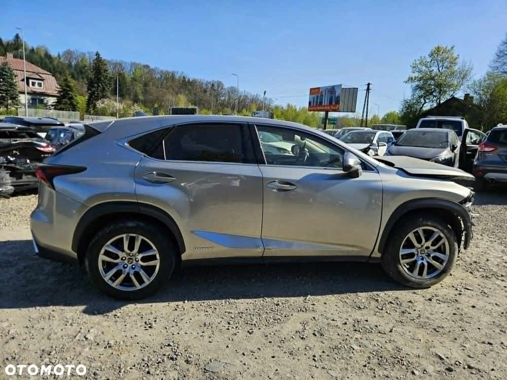 Lexus NX 300h - 4