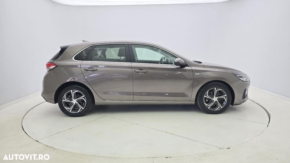Hyundai i30 1.5 160CP MHEV 48V M/T Highway - 13