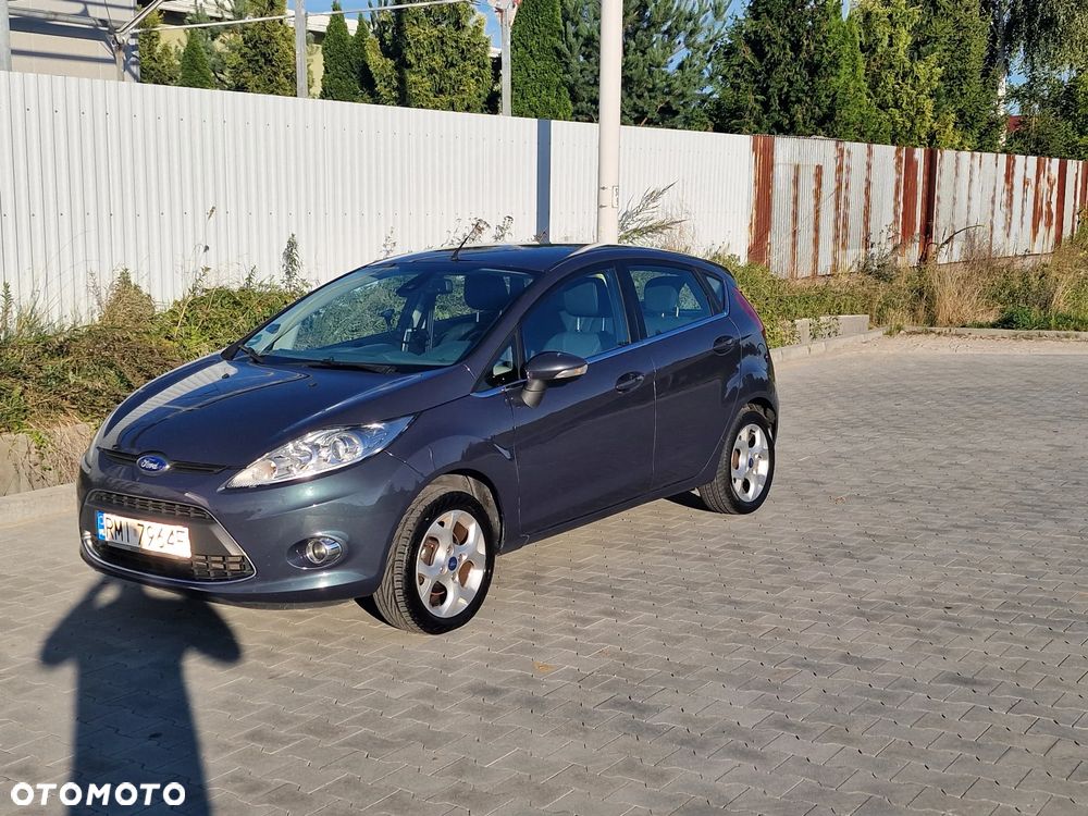Ford Fiesta 2010 photo 3