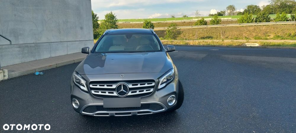 Mercedes-Benz GLA 250 4Matic 7G-DCT UrbanStyle Edition - 2