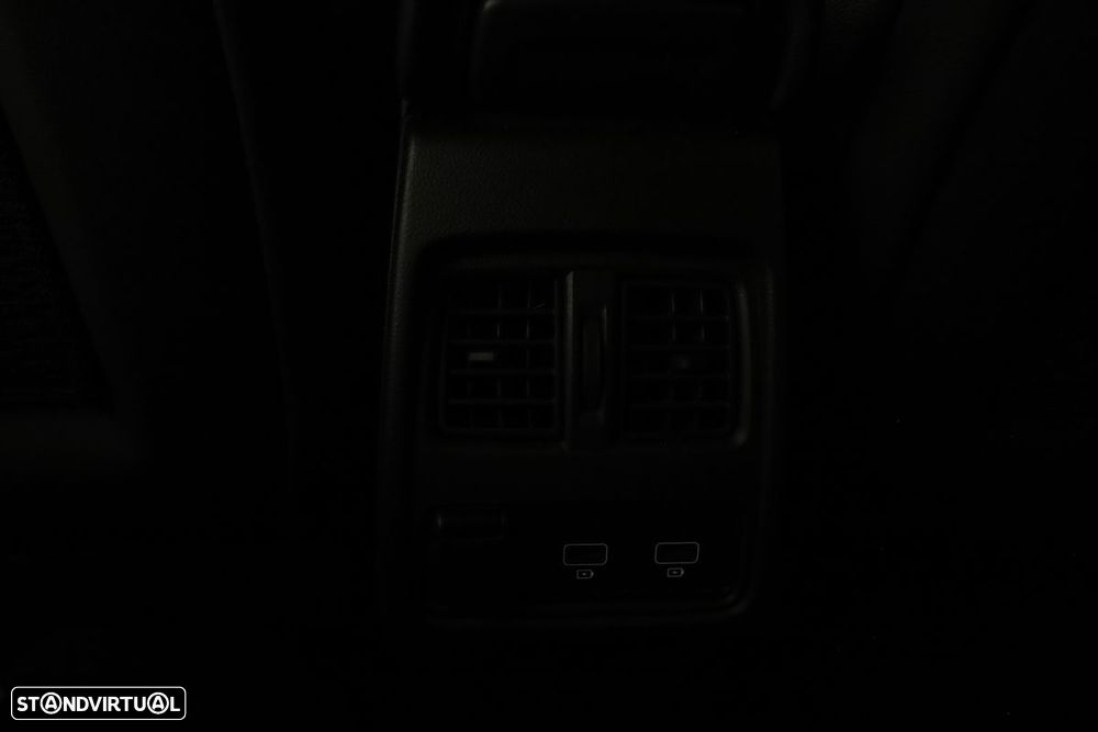 Renault Captur 1.0 TCe Techno Bi-Fuel - 25