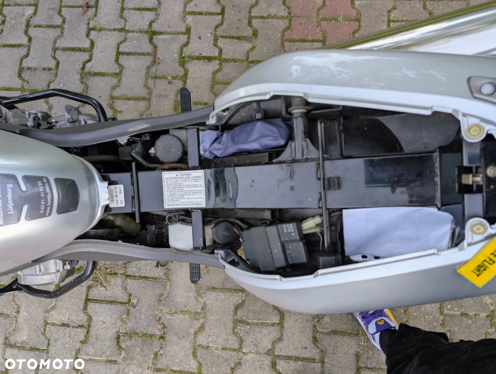 Honda Hornet - 24