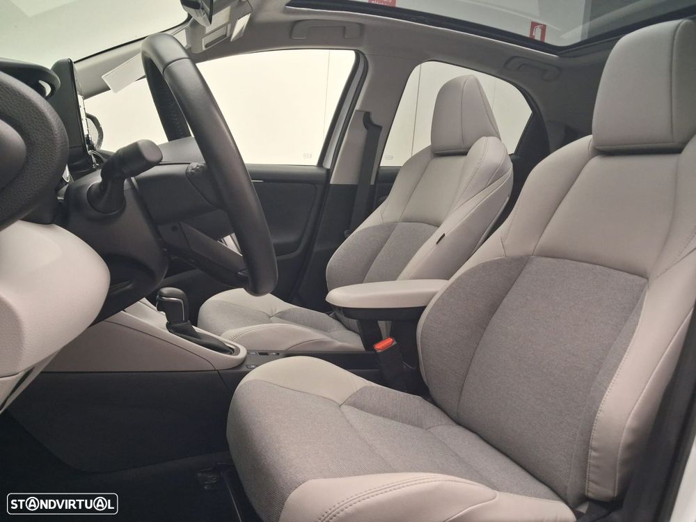 Toyota Yaris 1.5 HDF Luxury - 12