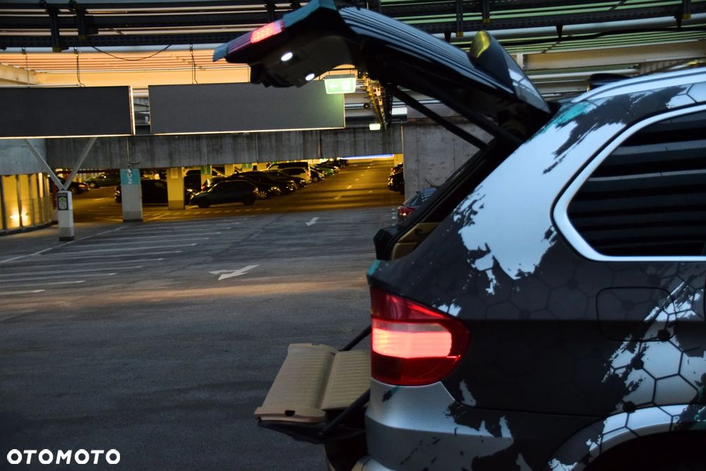 BMW X5 xDrive35d - 27