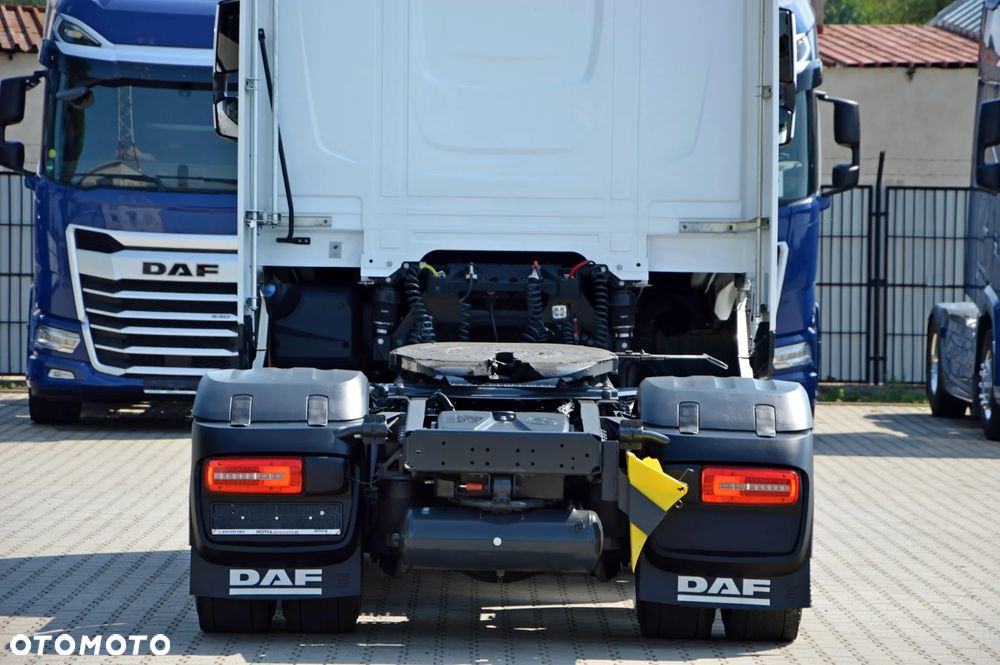 DAF XG+ 530 / ZF INTARDER / ALCANTARA /KLIMA POST. / FULL LED / PNEUMATYCZNY FOTEL PASAŻERA / WENT. FOTEL! - 18