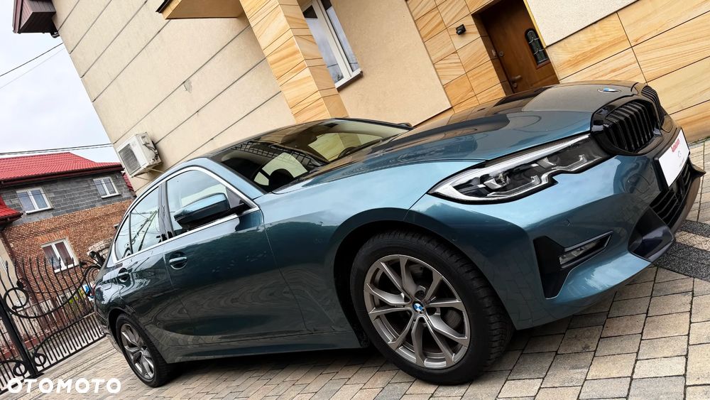 BMW Seria 3 320d MHEV Luxury Line - 11
