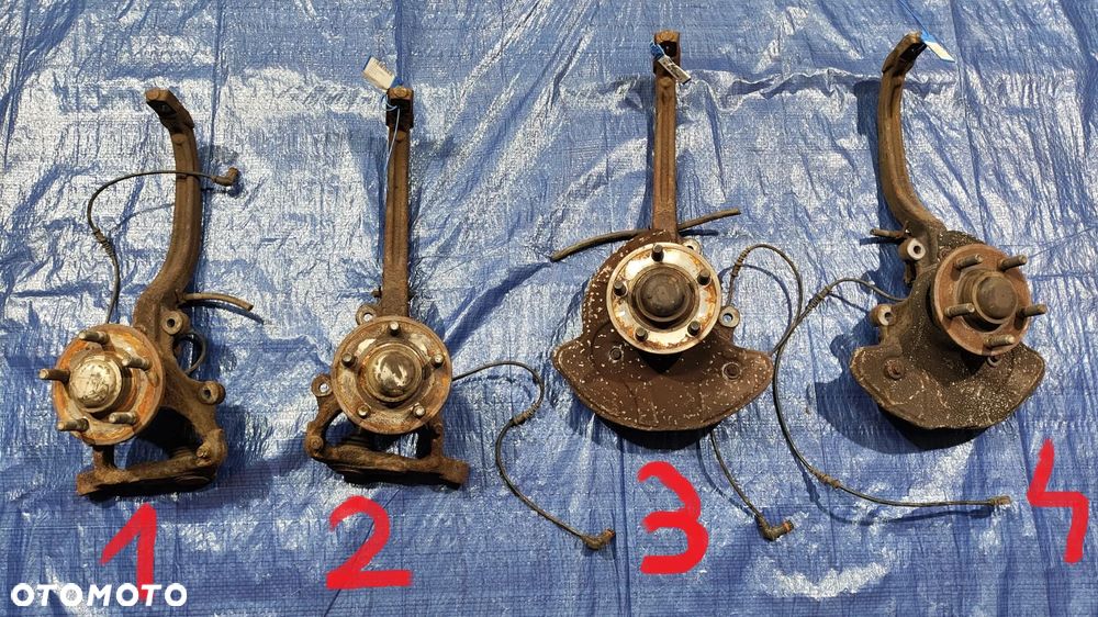 ZWROTNICA PIASTA CZUJNIK ABS LEWY PRAWY PRZÓD CHRYSLER 300C