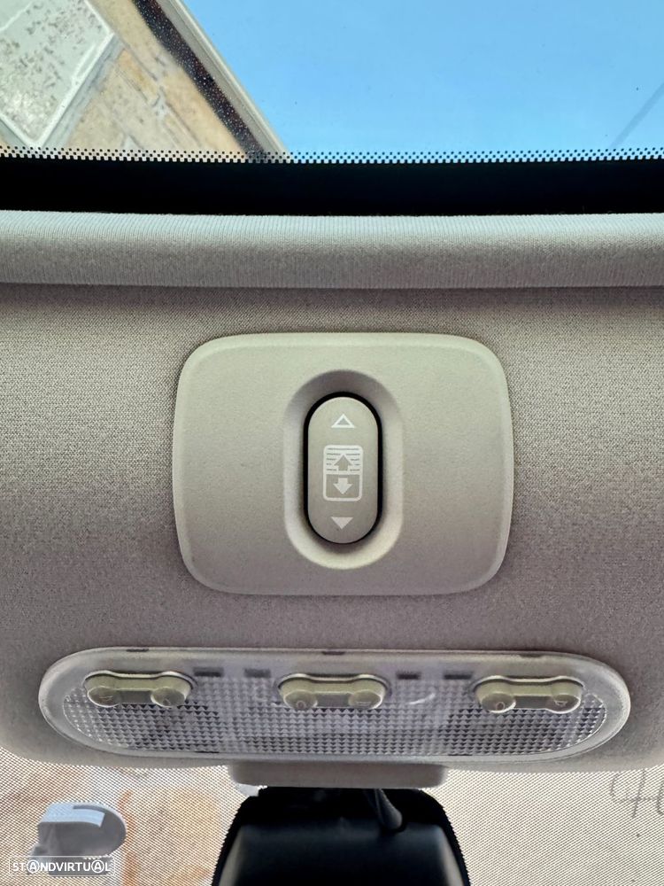 Nissan Qashqai +2 1.6 dCi Tekna Premium 17 360 S&S - 26