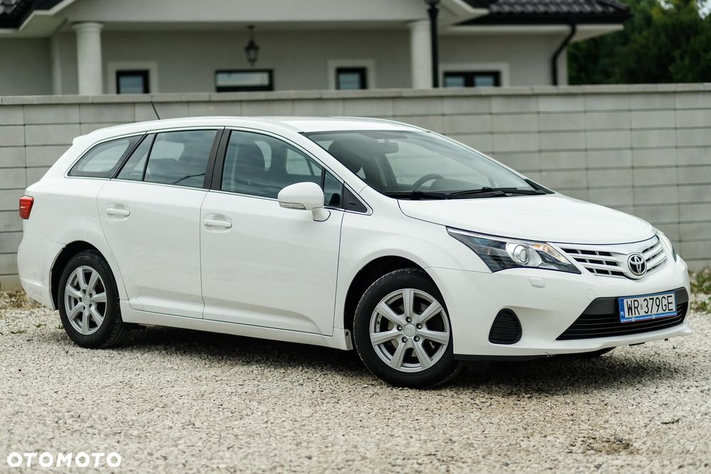 Toyota Avensis 1.8 Life - 3