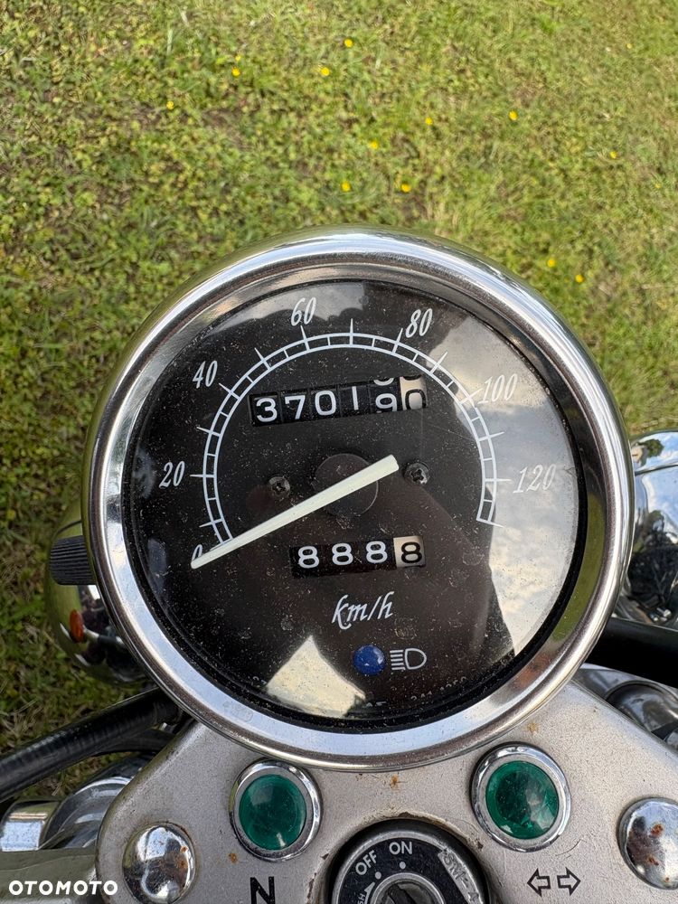 Suzuki Marauder - 5