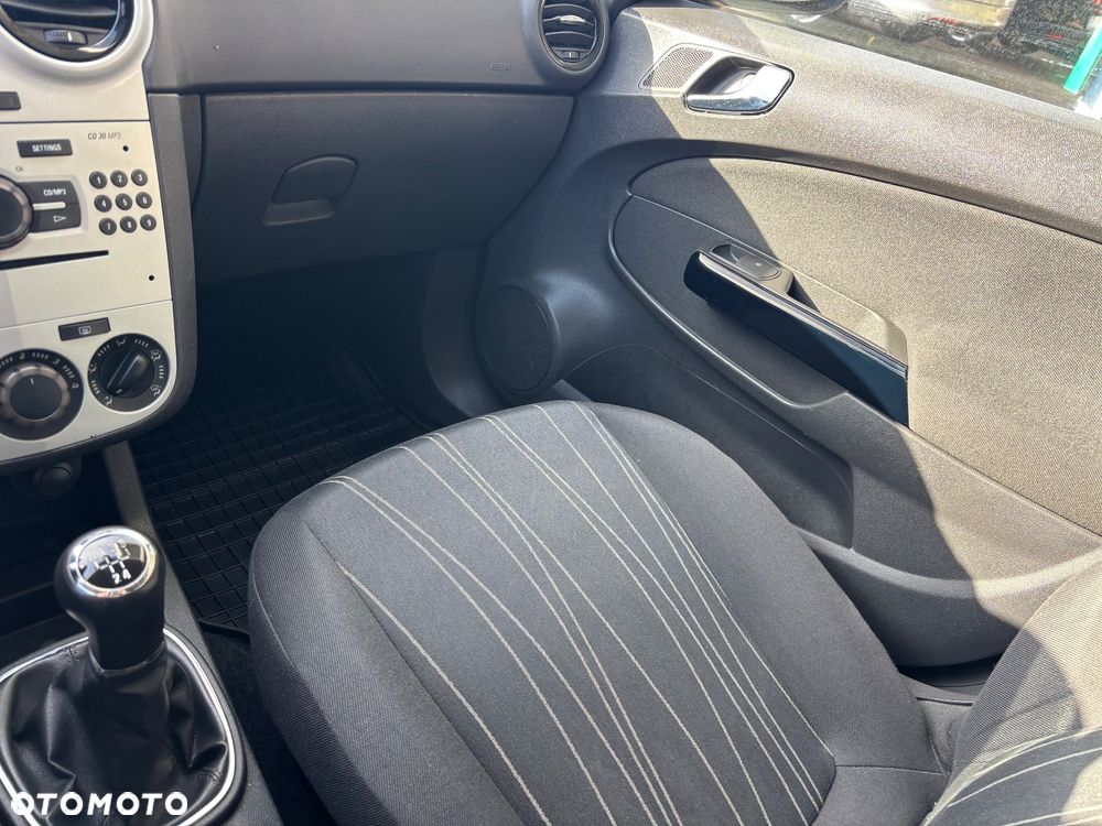 Opel Corsa 1.2 16V Edition - 23