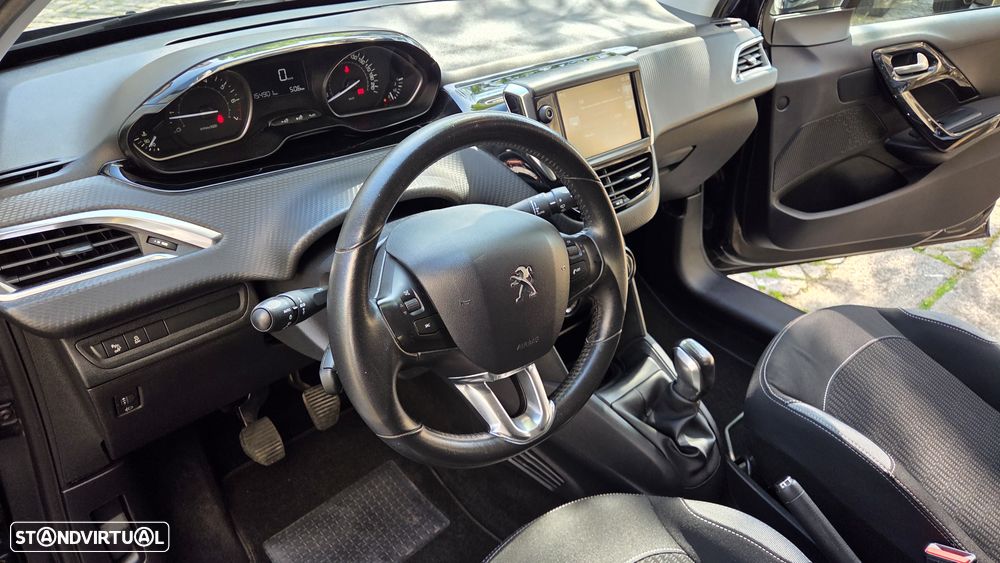 Peugeot 208 1.2 PureTech Style - 10