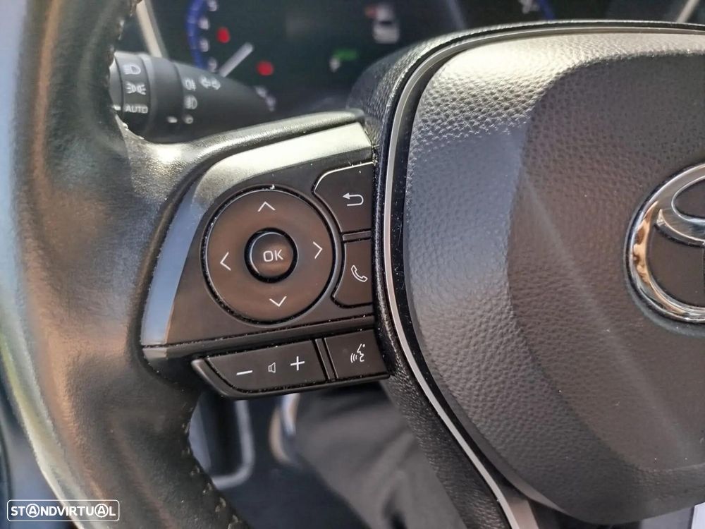 Toyota Corolla 1.8 Hybrid Exclusive - 9