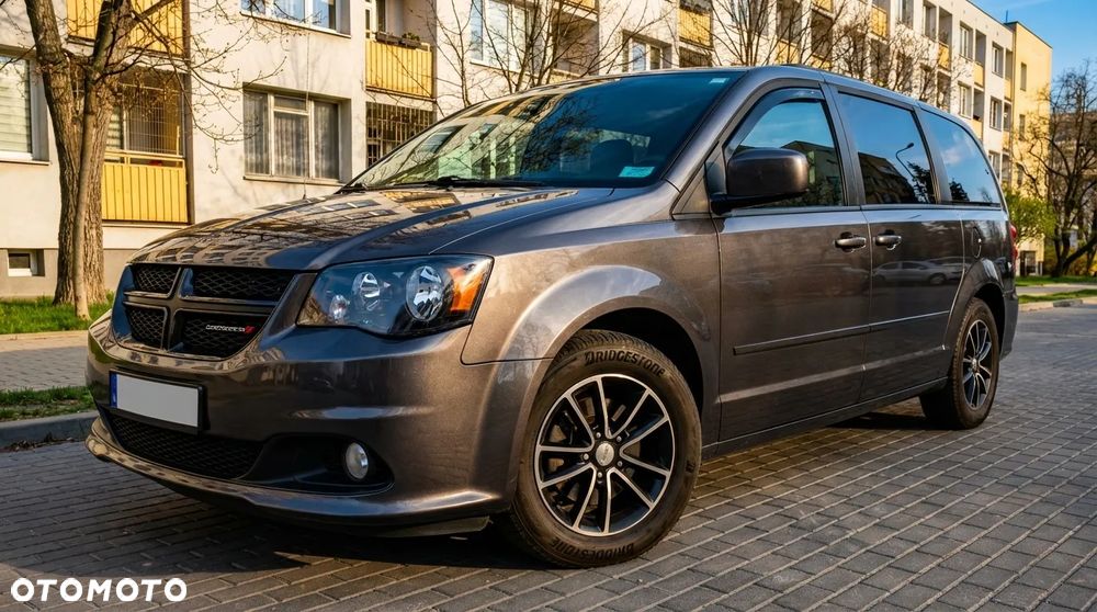 Dodge Grand Caravan - 3
