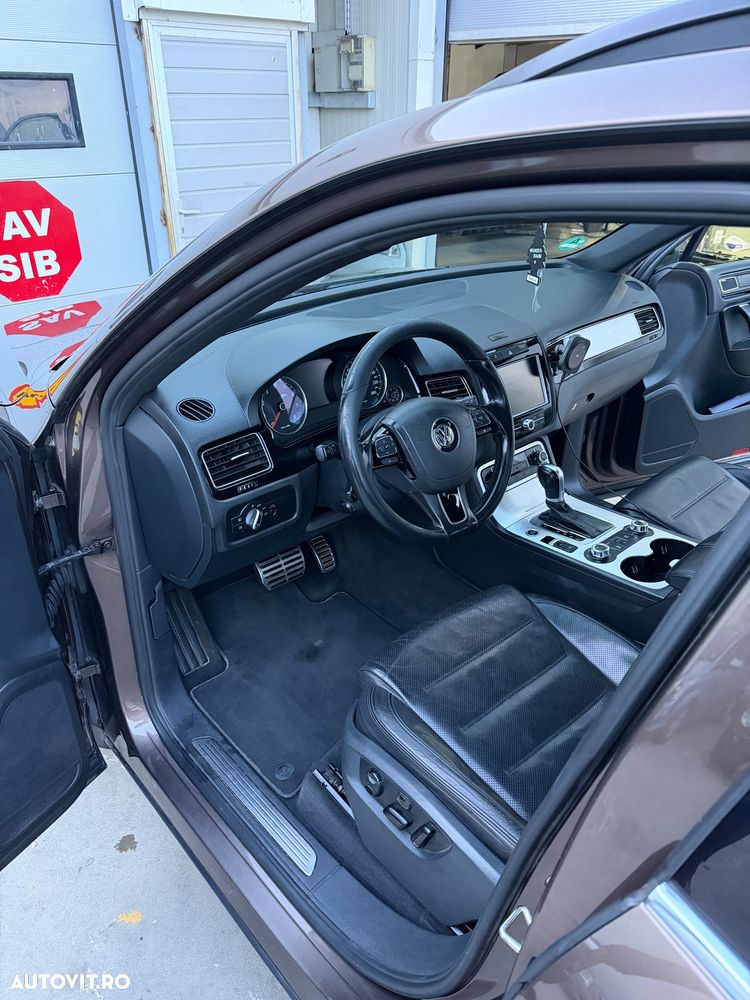 Volkswagen Touareg - 12
