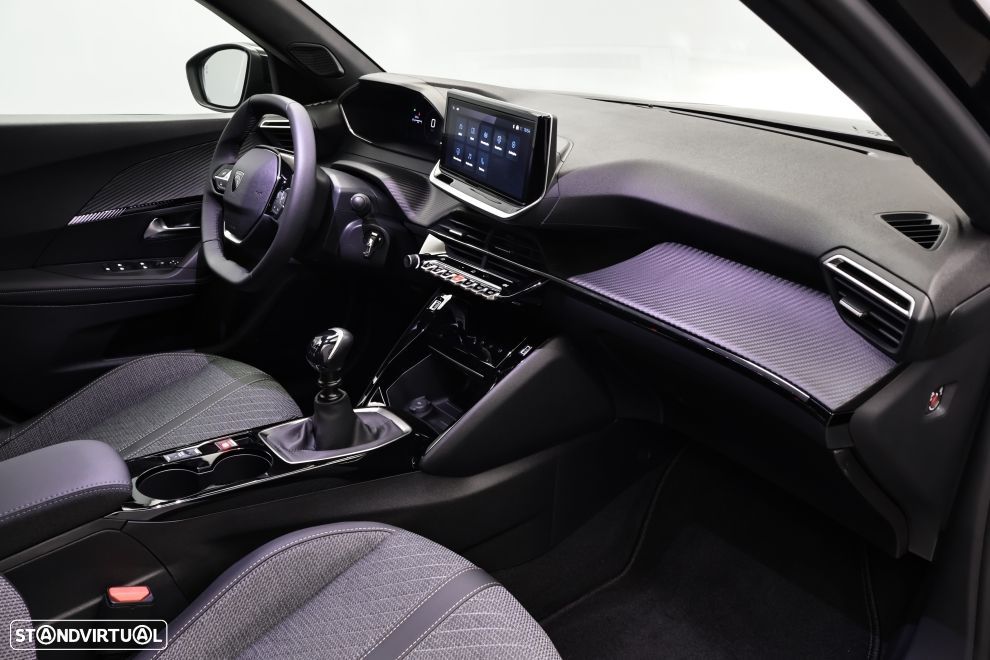 Peugeot 2008 1.2 PureTech Allure - 21