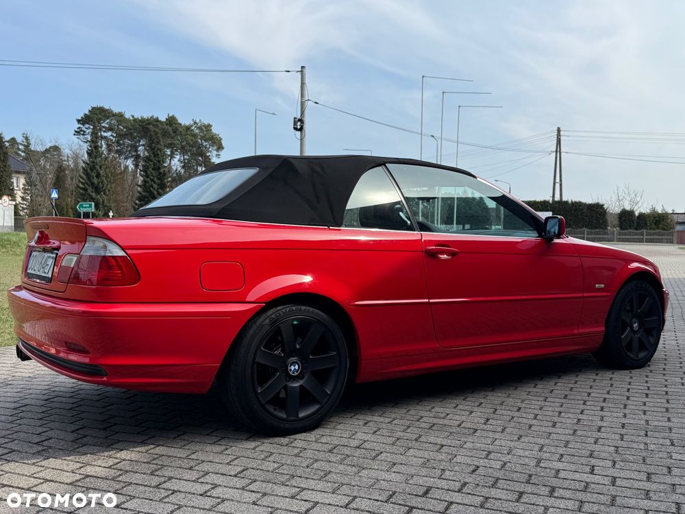 BMW Seria 3 323i - 4