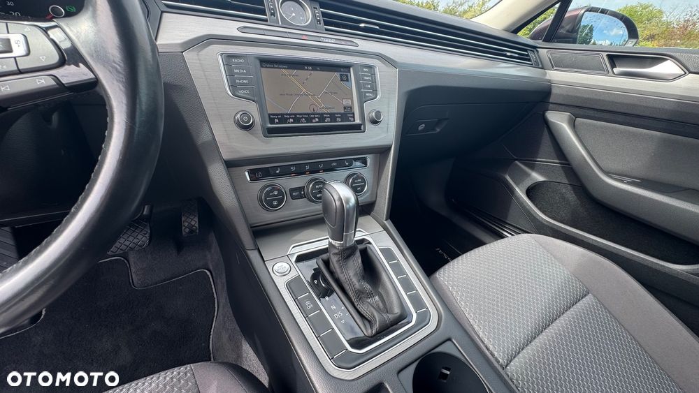 Volkswagen Passat 1.4 TSI ACT (BlueMotion Technology) DSG Comfortline - 38