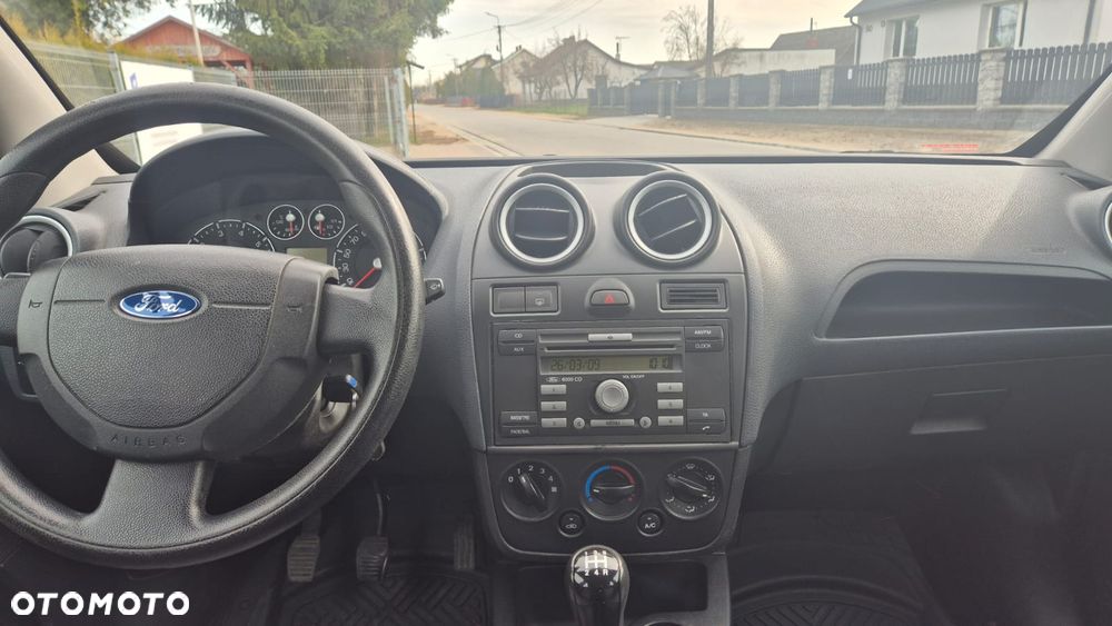 Ford Fiesta - 5