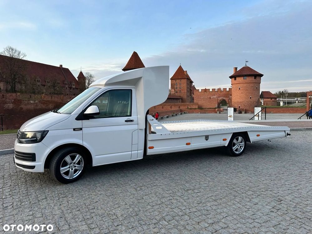 Volkswagen Transporter - 2