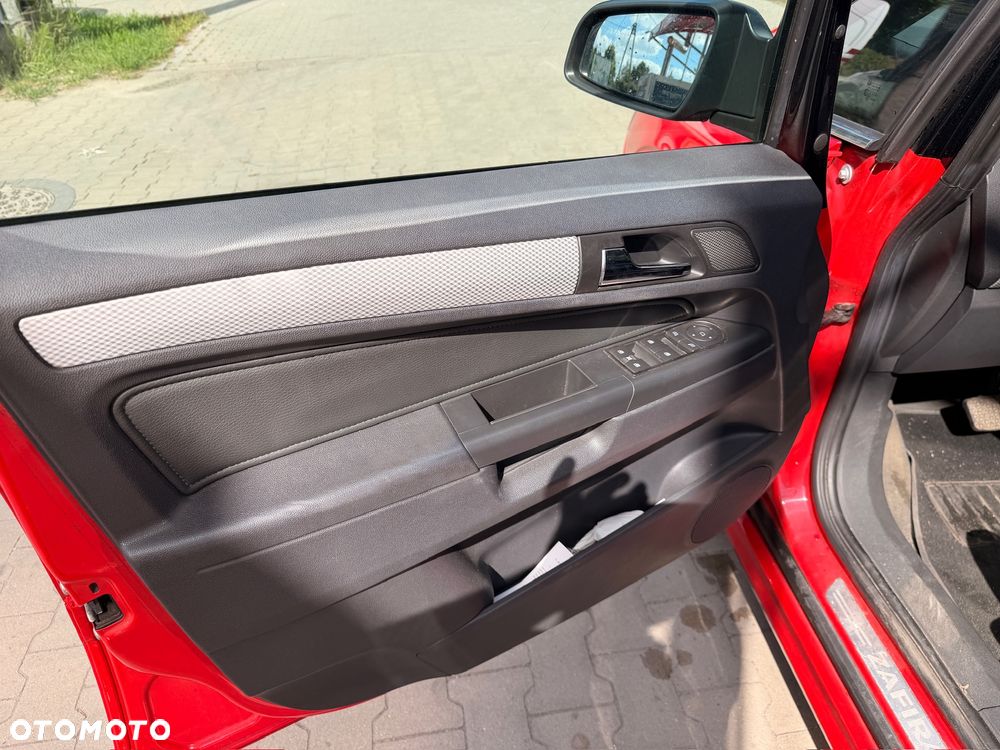 Opel Zafira - 35
