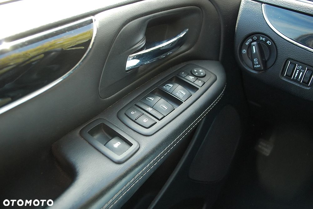 Lancia Voyager 2.8CRD S - 7