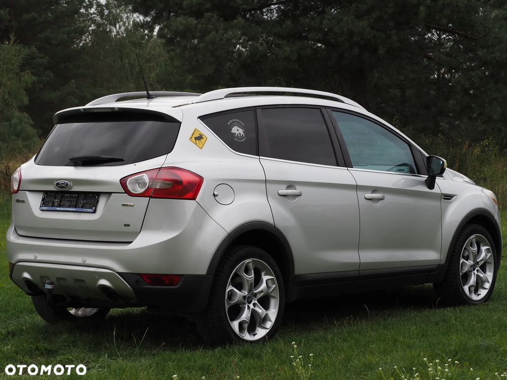 Ford Kuga 2.0 TDCi 4x4 Titanium - 4