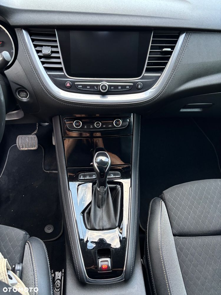 Opel Grandland X 1.2 T GPF Ultimate S&S - 12