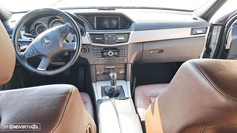 Mercedes-Benz E 250 CDI DPF BlueEFFICIENCY Avantgarde - 15