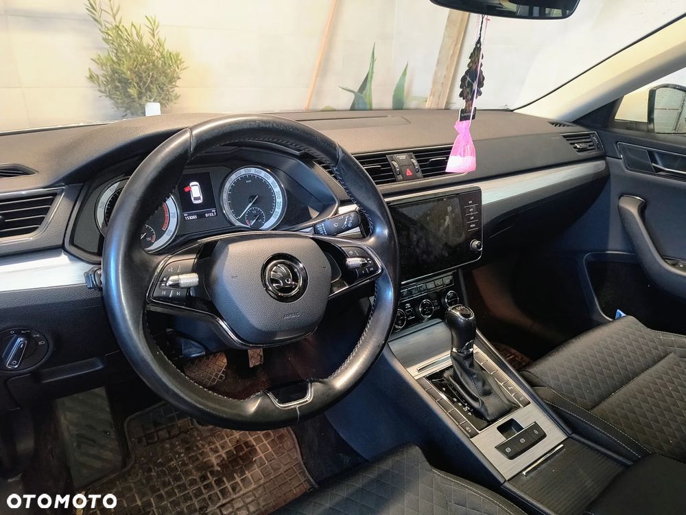 Skoda Superb 1.5 TSI Ambition DSG - 5