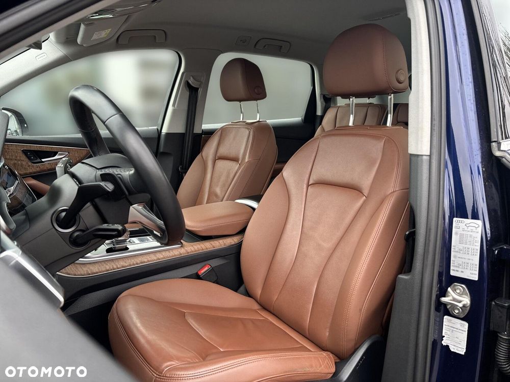 Audi Q7 - 12