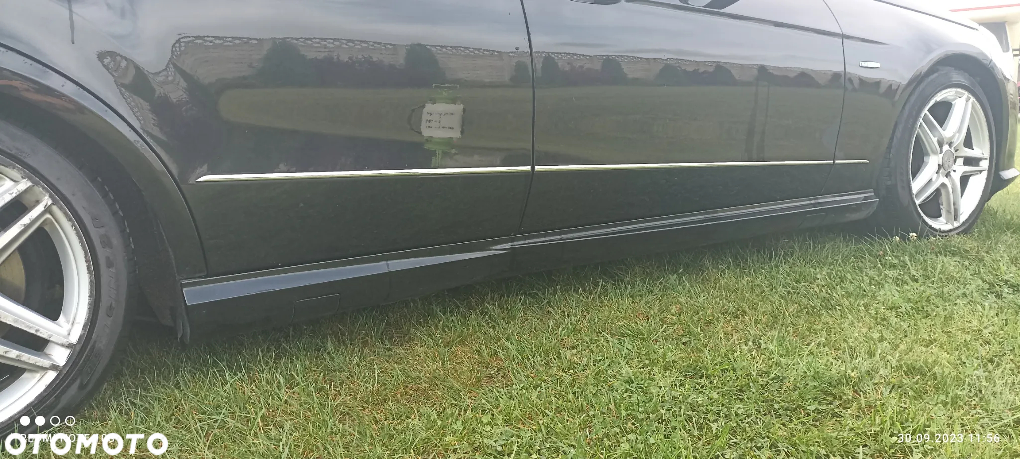 MERCEDES W212 AMG LISTWA NAKŁADKA PROGOWA 197 CZARNE - 3