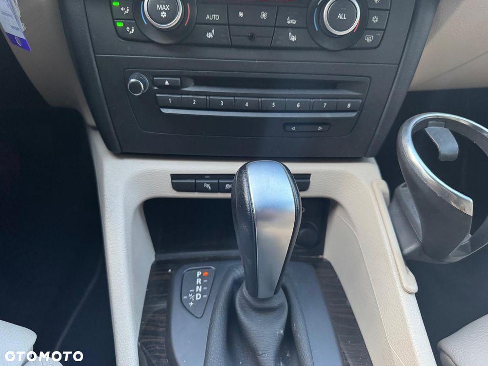 BMW X1 - 15