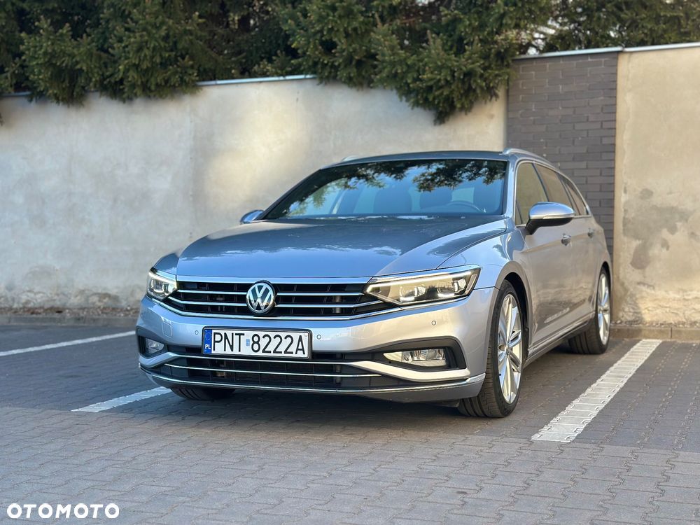 Volkswagen Passat Variant 2.0 TDI EVO Elegance DSG - 4