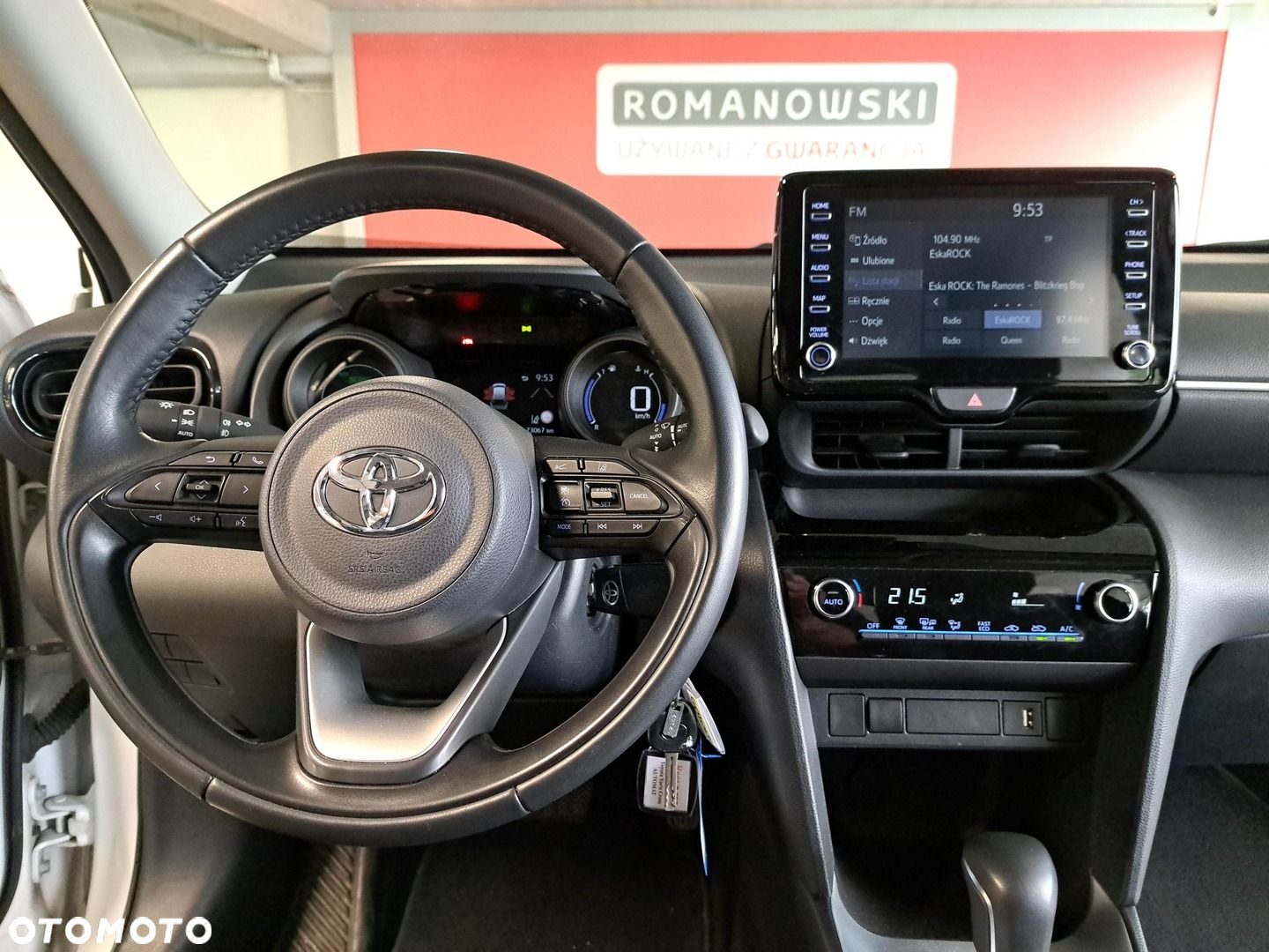 Toyota Yaris Cross - 18